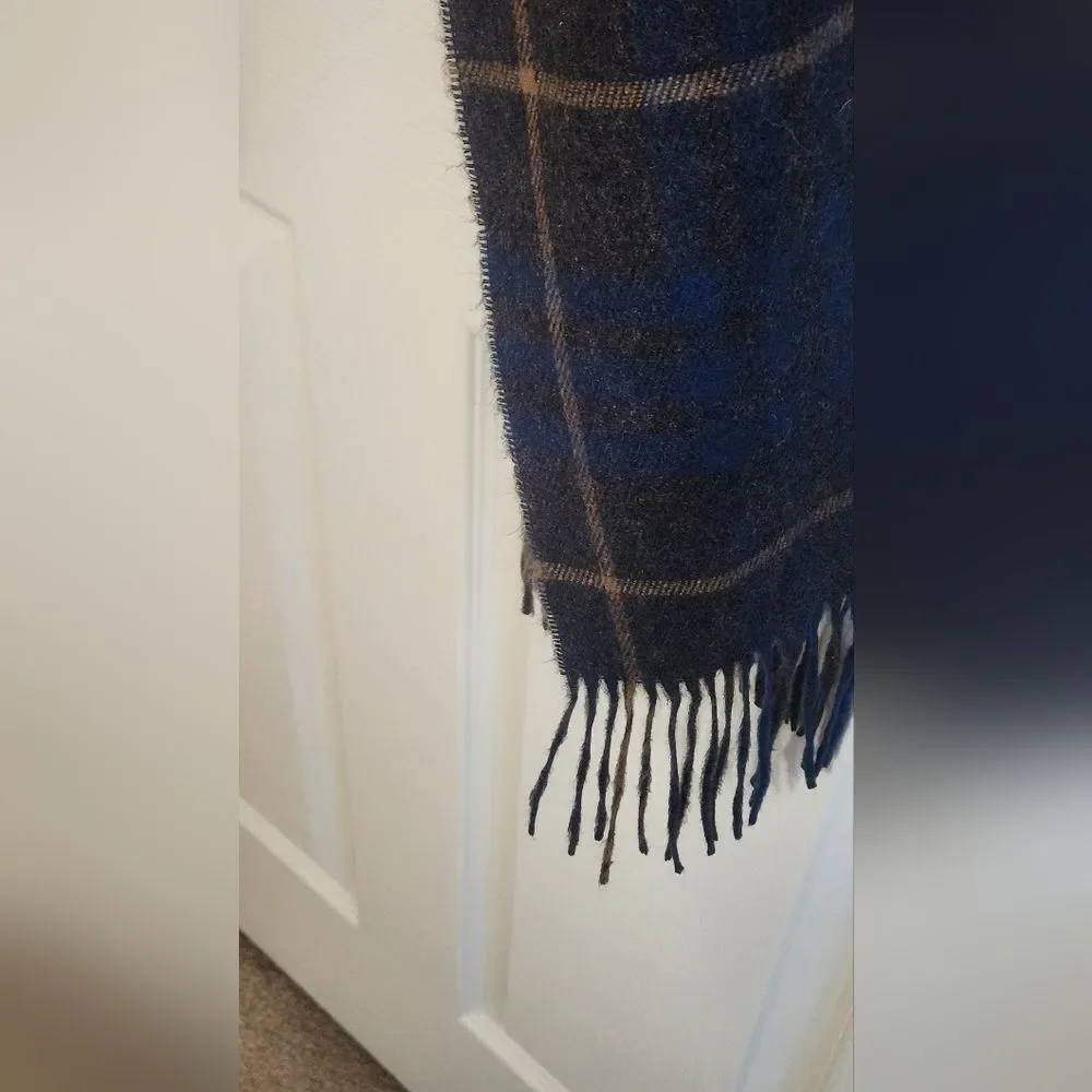 Geoffrey Beene Cashme Brown Navy Plaid Fringe Acrylic Scarf Shawl Italy 66x12.5”